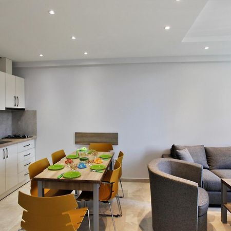 Apartment In City Center Jerevan Buitenkant foto